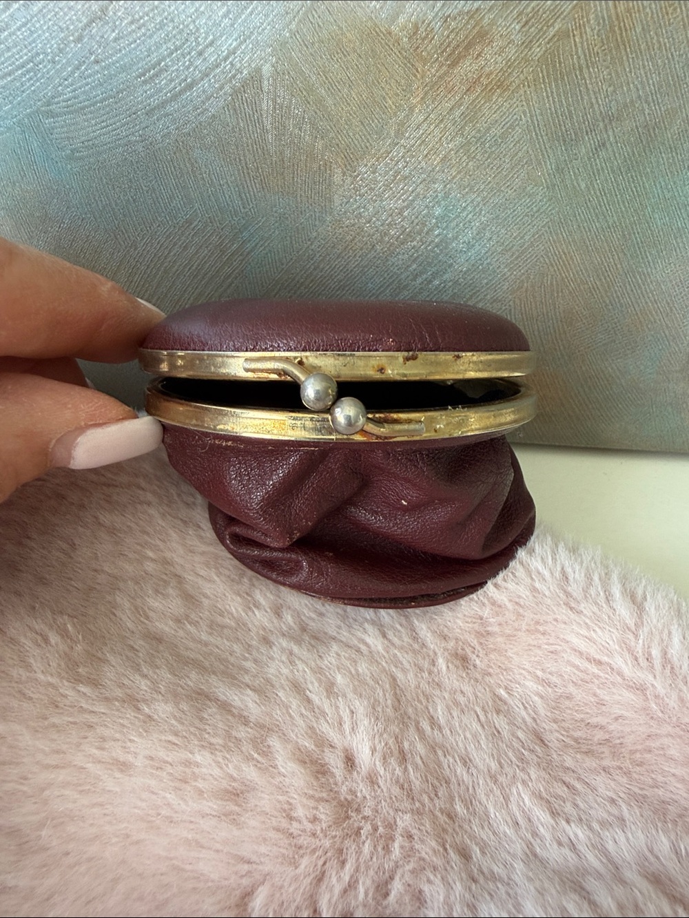 Vintage Christian Dior Burgundy Leather Collapsible Coin Purse - Picture 4 of 10